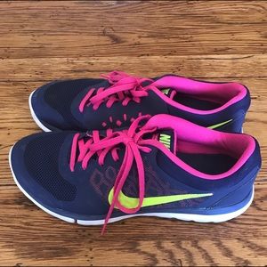 Women’s Nike Flex 2015 Running shoes